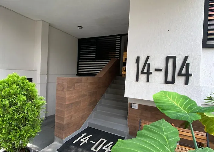 Hotel 14-04